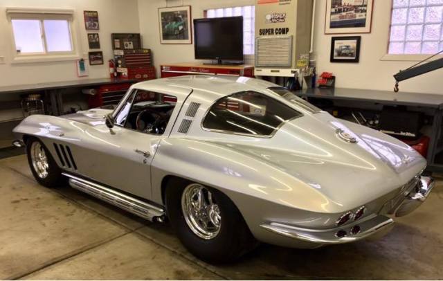 1965 Chevrolet Corvette Stingray - photo 2