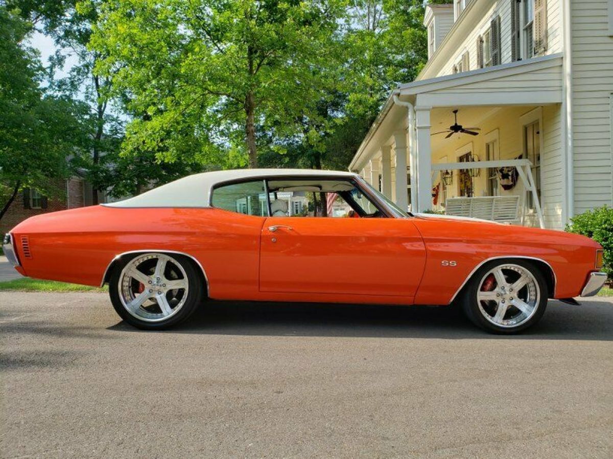 Pro-Touring 1972 Chevelle, 496ci EFI, 6-Speed, Frame-off Resto! 1972 Chevrolet Chevelle Custom