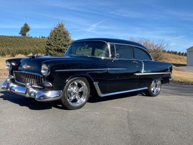 Pro Touring, 427 Small Block, 4 Speed, A/C, Immaculate Condition, Tuxedo Black 1955 Chevrolet Bel Air/150/210