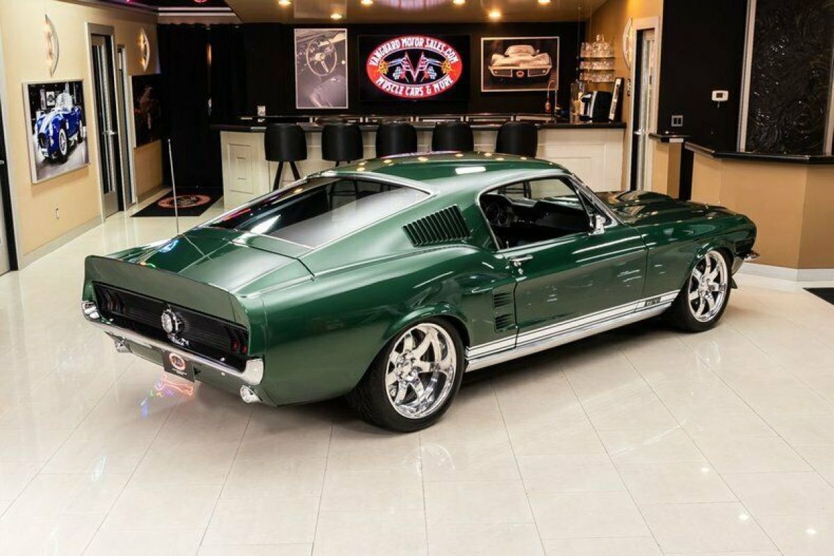 1967 Ford Mustang Fastback Restomod - photo 12