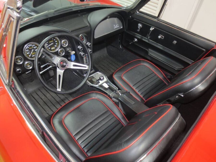 1967 Chevrolet Corvette Convertible - photo 12