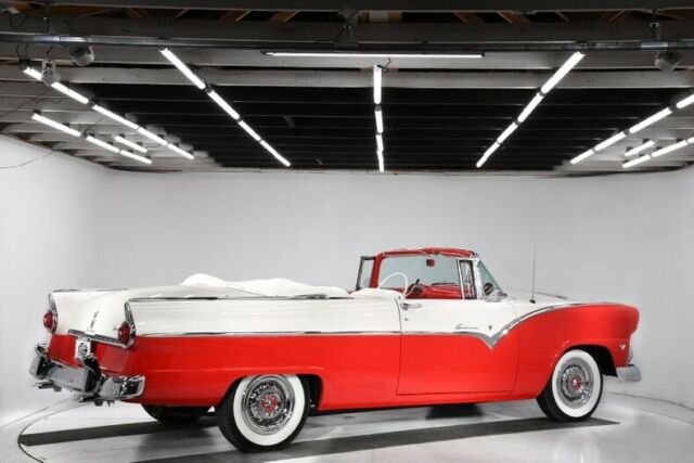 1955 Ford Fairlane Sunliner - photo 3