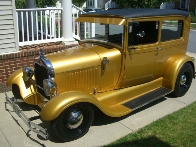 1929 Ford Model A 2 Door Sedan - photo 2