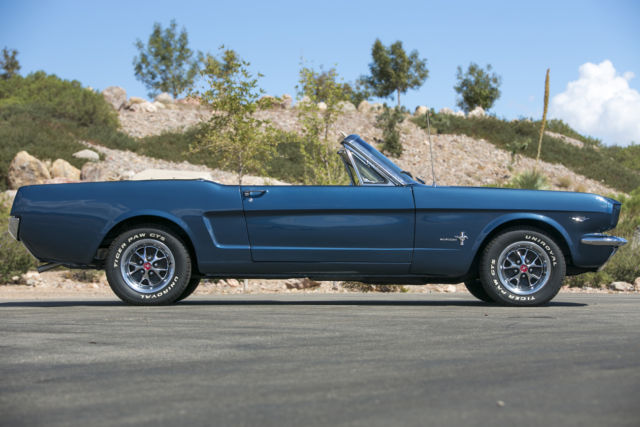 1966 Ford Mustang FULLY RESTORED CONVERTIBLE 302-V8 AUTOMATIC P/S - photo 13