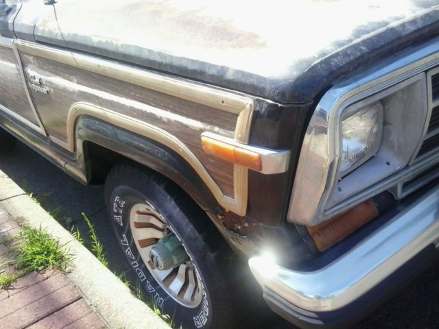 1984 Jeep Wagoneer 4-door - photo 6