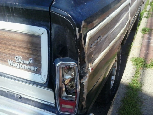 1984 Jeep Wagoneer 4-door - photo 8
