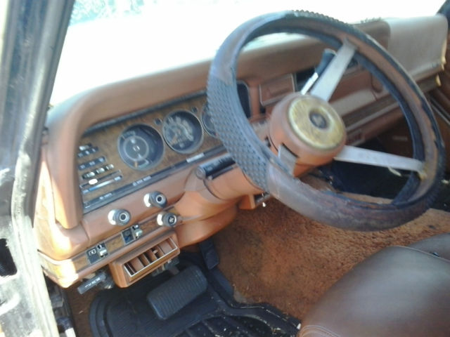 1984 Jeep Wagoneer 4-door - photo 9