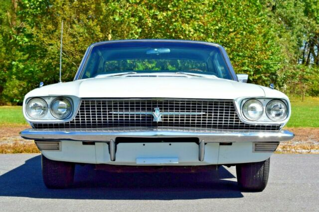 1966 Ford Thunderbird Town Landau Q-Code / 428ci in Diamond Blue - photo 6