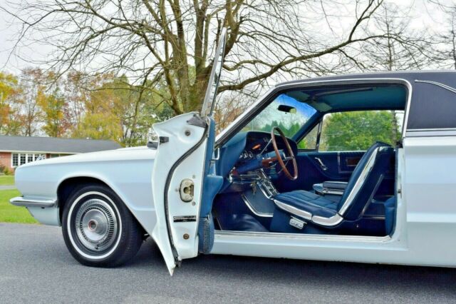 1966 Ford Thunderbird Town Landau Q-Code / 428ci in Diamond Blue - photo 9