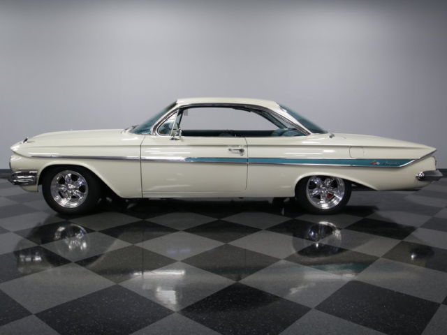 1961 Chevrolet Impala - photo 2