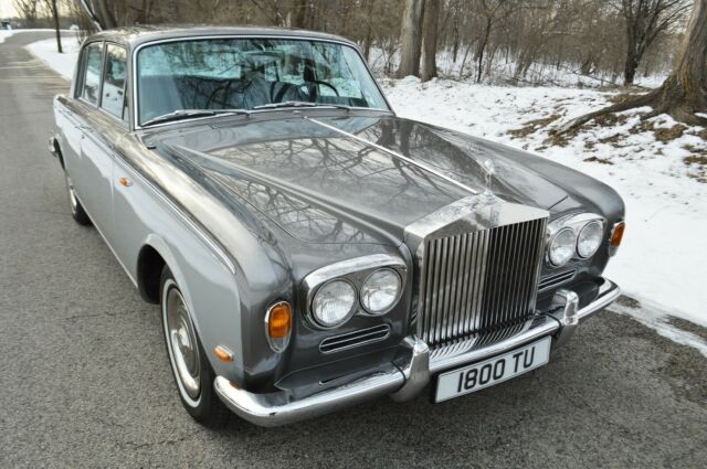 1969 Rolls-Royce Silver Shadow - standard saloon - photo 2