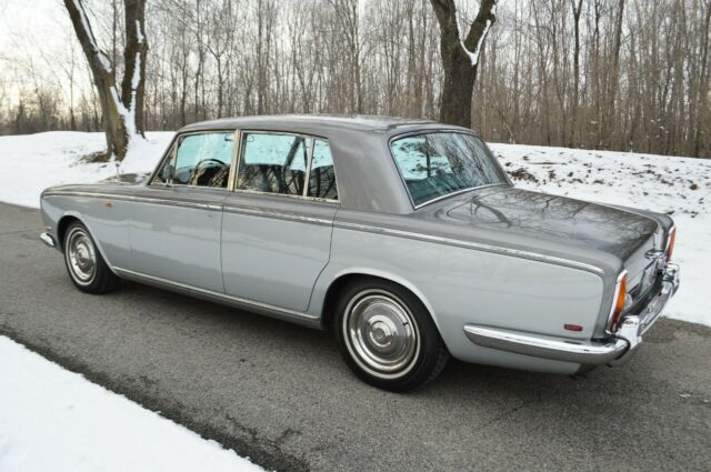 1969 Rolls-Royce Silver Shadow - standard saloon - photo 7