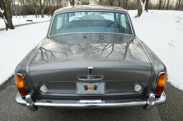 1969 Rolls-Royce Silver Shadow - standard saloon - photo 9