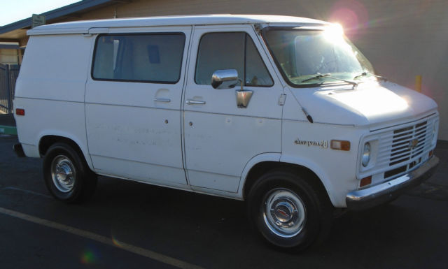 1974 Chevrolet G20 Van G20 CUSTOM SHORT WHEEL BASE - photo 2