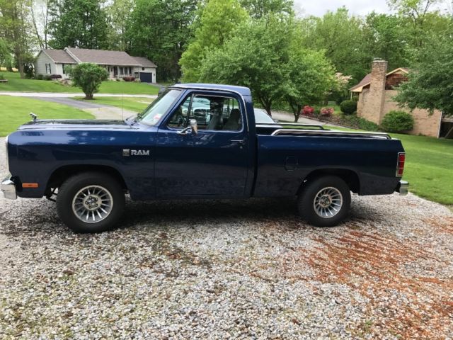 1982 Dodge Ram 1500 Custom - photo 2