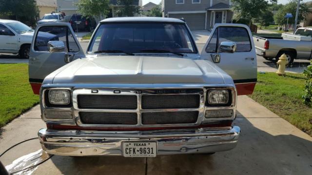 Ram 250/D250 LE 1ST GEN CUMMINS! 1993 Dodge Ram 2500 LE