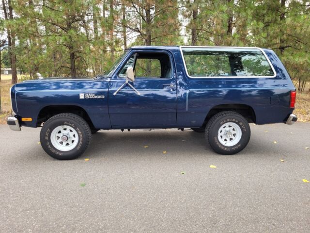1984 Dodge Ramcharger Ramcharger low miles 88389 - photo 3