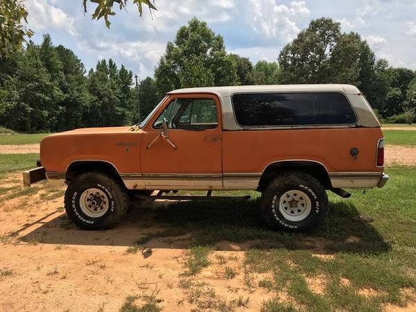 Ramcharger Project Truck 1976 Dodge Ramcharger SE
