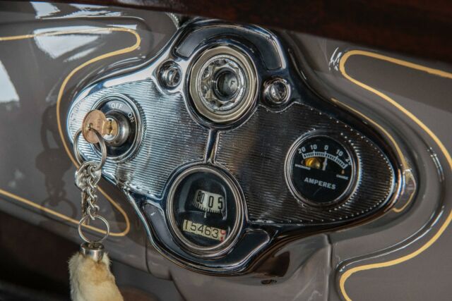 1931 Ford Model A DELUXE VICTORIA - photo 13