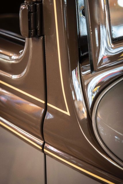 1931 Ford Model A DELUXE VICTORIA - photo 6