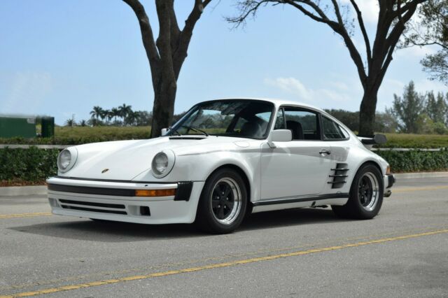 Rare '76 Turbo, Sunroof delete, 3.5 liter twinplug turbo + G50 upgraded 1976 Porsche 930 Turbo