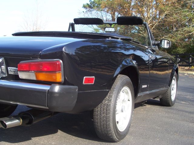 1985 Fiat Spider 2000 Pininfarina Azzura - photo 12