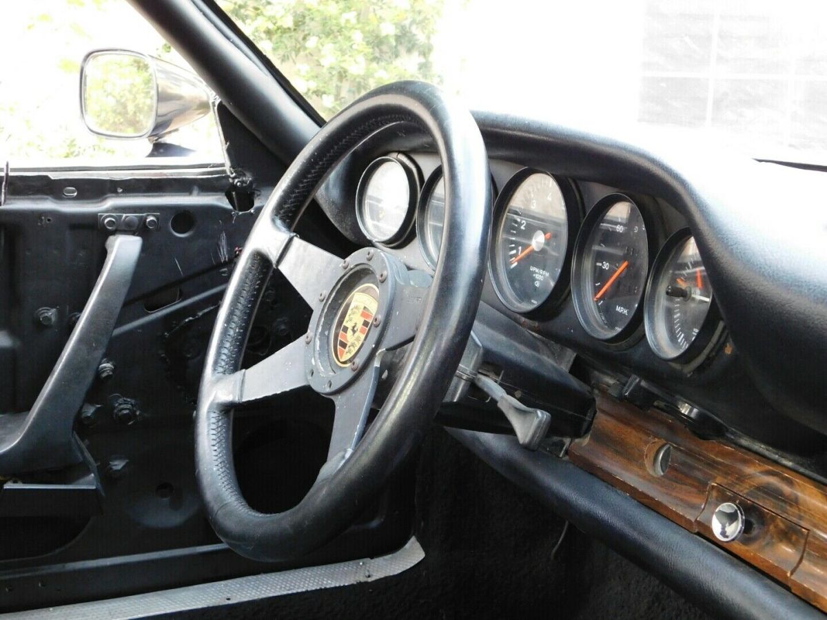 1965 Porsche 911 $300K CAR MUST SELL-NO RESERVE - NO RESERVE - photo 8