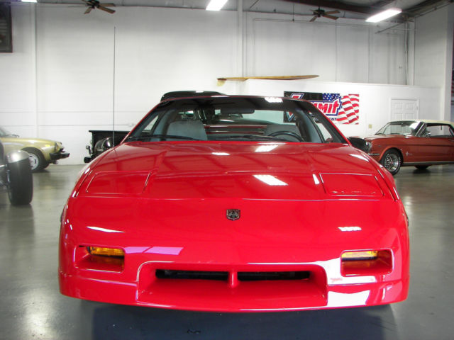 1988 Pontiac Fiero GT T-tops - photo 6