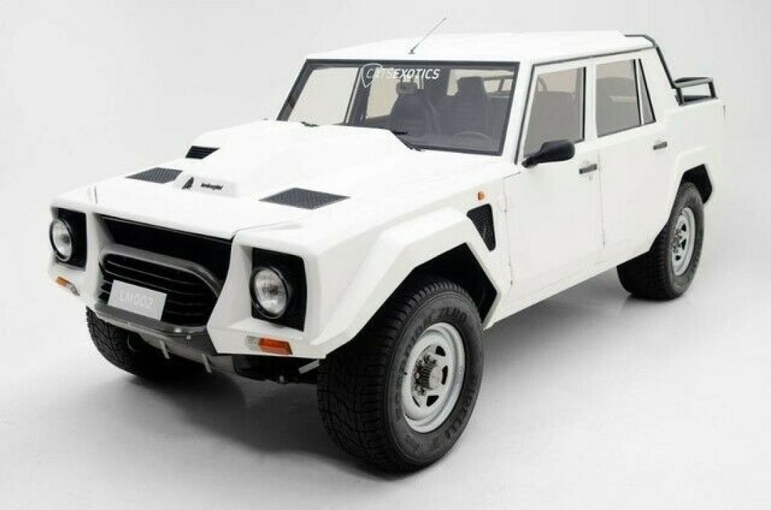 RARE 1 of ONLY 301 LM002's ever produced - "Rambo Lambo" - Fresh service 1989 Lamborghini LM002