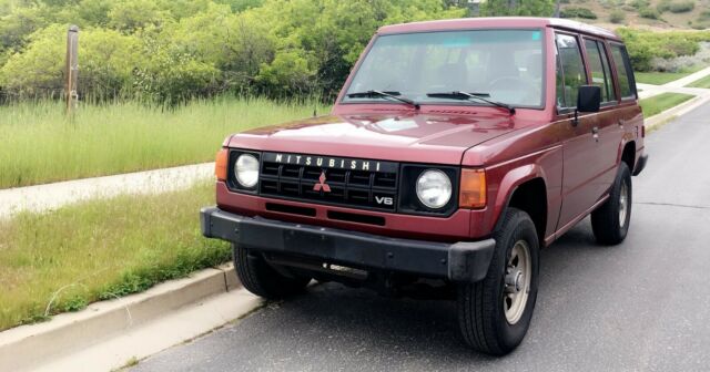 1990 Mitsubishi Montero LS - photo 5