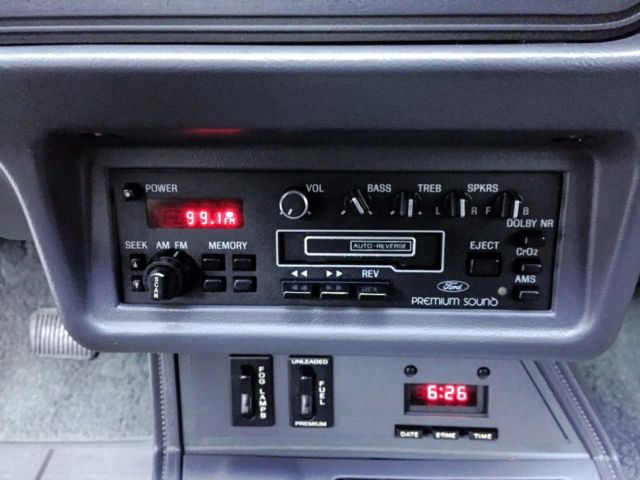 1986 Ford Mustang SVO - photo 2