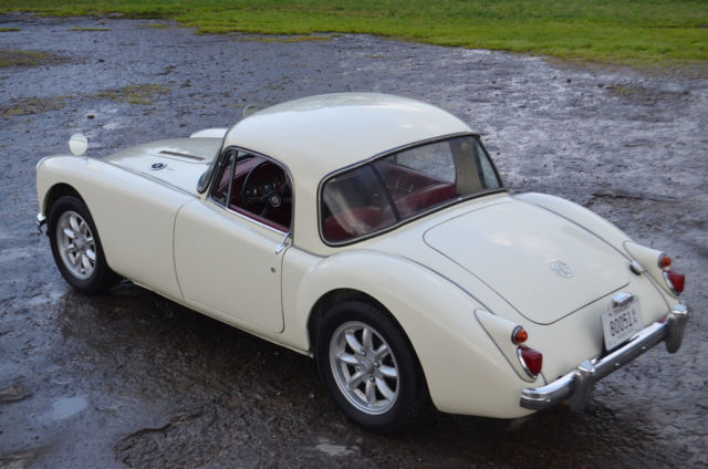 1959 MG MGA MGA COUPE - photo 3