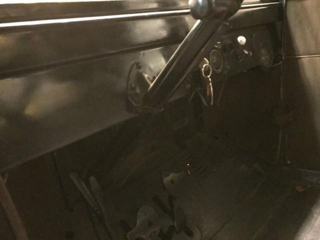 1924 Ford Model T Coupe - photo 9