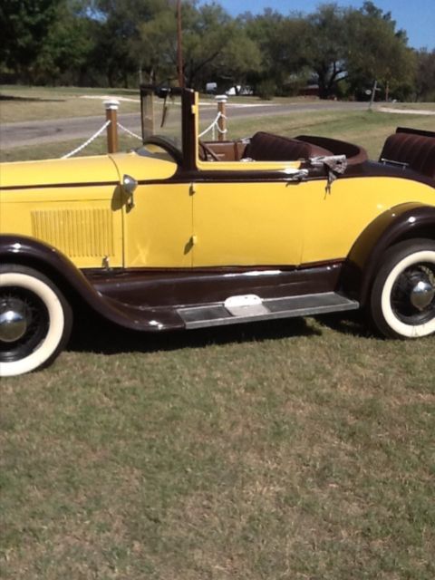 1929 Ford Model A Cabriolet - photo 2