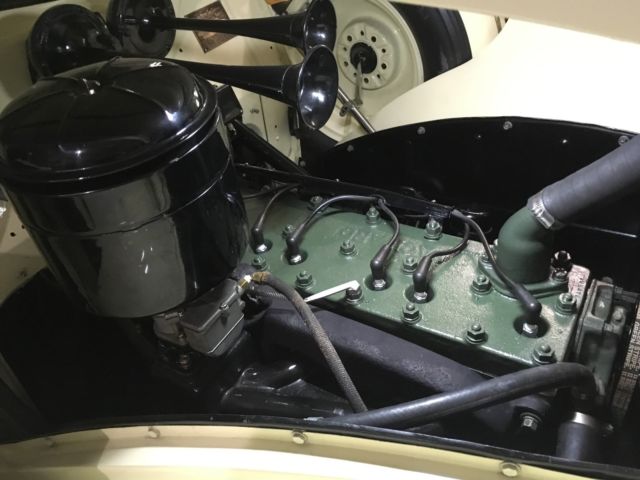 1936 Packard Model 120-B Cream/Ox Blood - photo 13