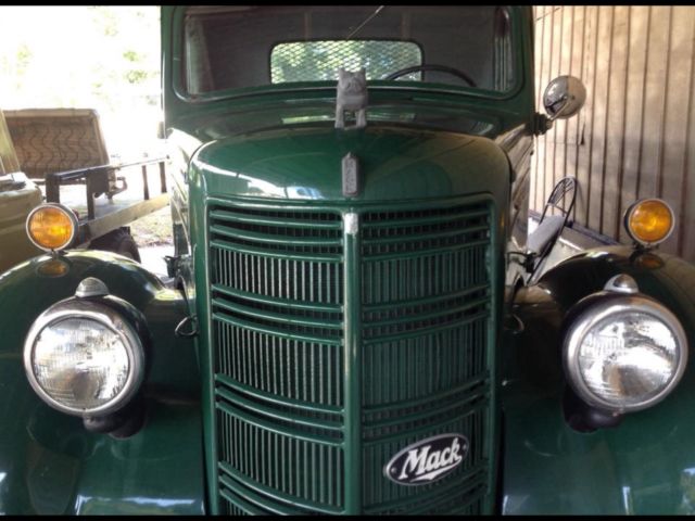 1942 Other Makes Mack DE