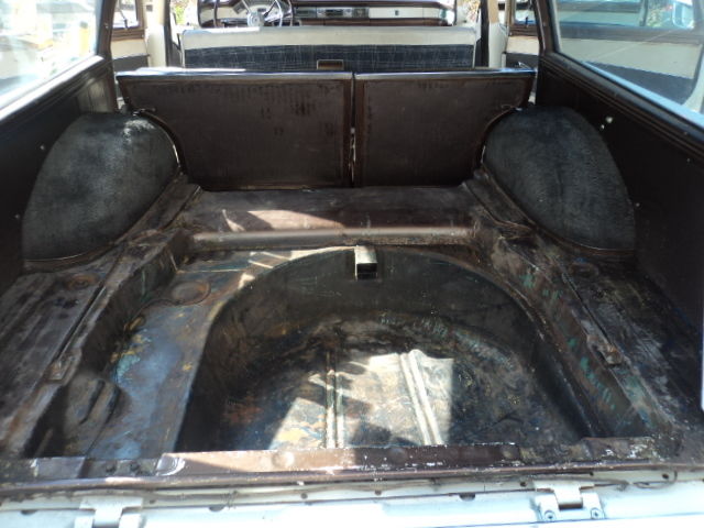 1957 FORD COUNTRY SQUIRE 9 PASS WOOD GRAIN WAGON - photo 8