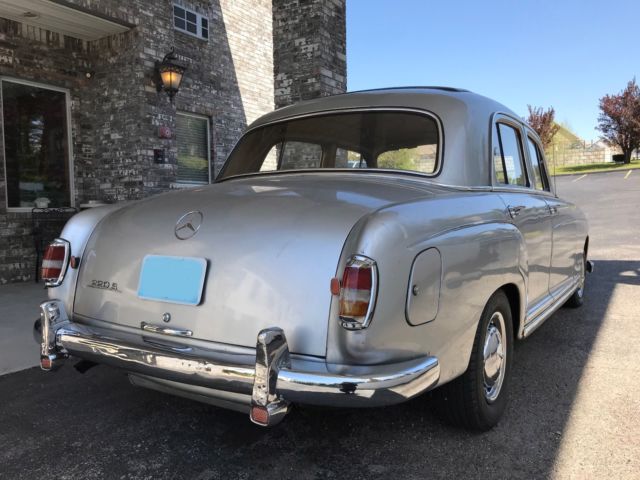 1958 Mercedes-Benz 200-Series 220S - photo 3