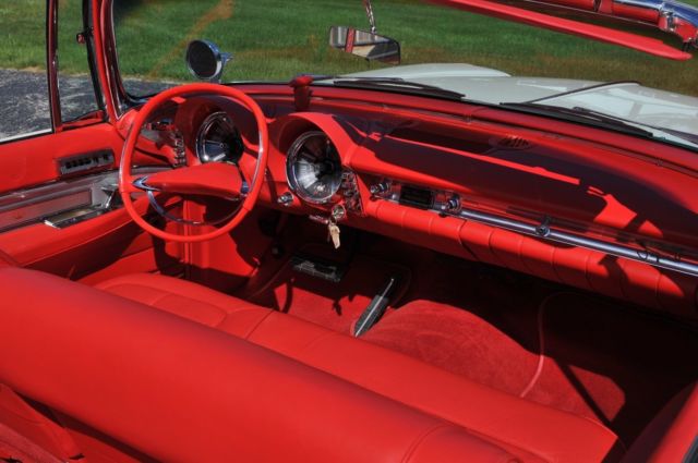 1960 Chrysler Imperial - photo 4