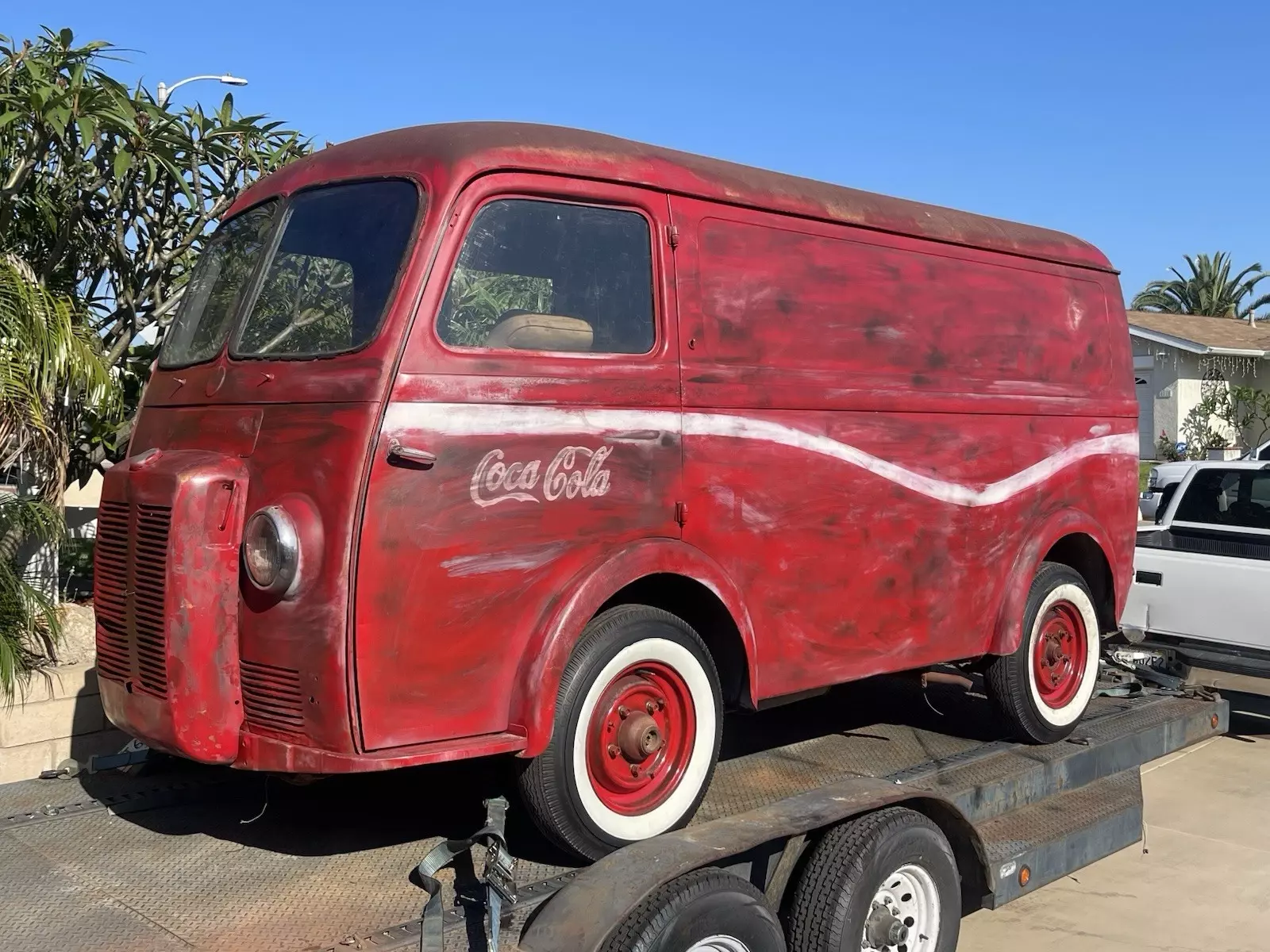 Rare 1960 Peugeot D4 Panel Van 1960 Volkswagen Bus/Vanagon