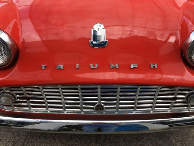1960 Triumph TR3 2 Door Convertible - photo 4