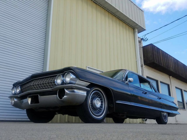 1961 Cadillac DeVille SEDAN DEVILLE - photo 4