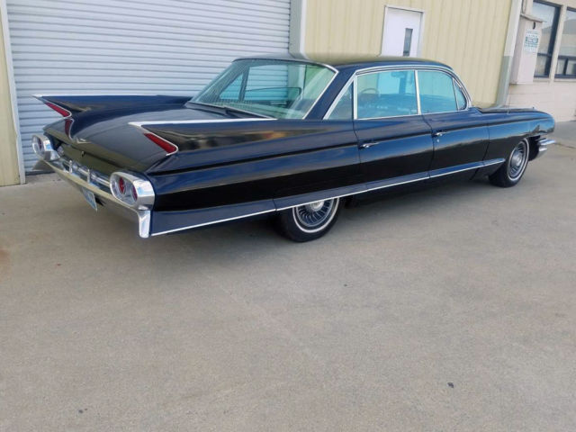 1961 Cadillac DeVille SEDAN DEVILLE - photo 7