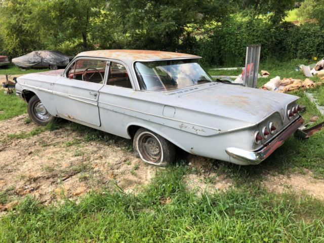 1961 Chevrolet Impala - photo 3