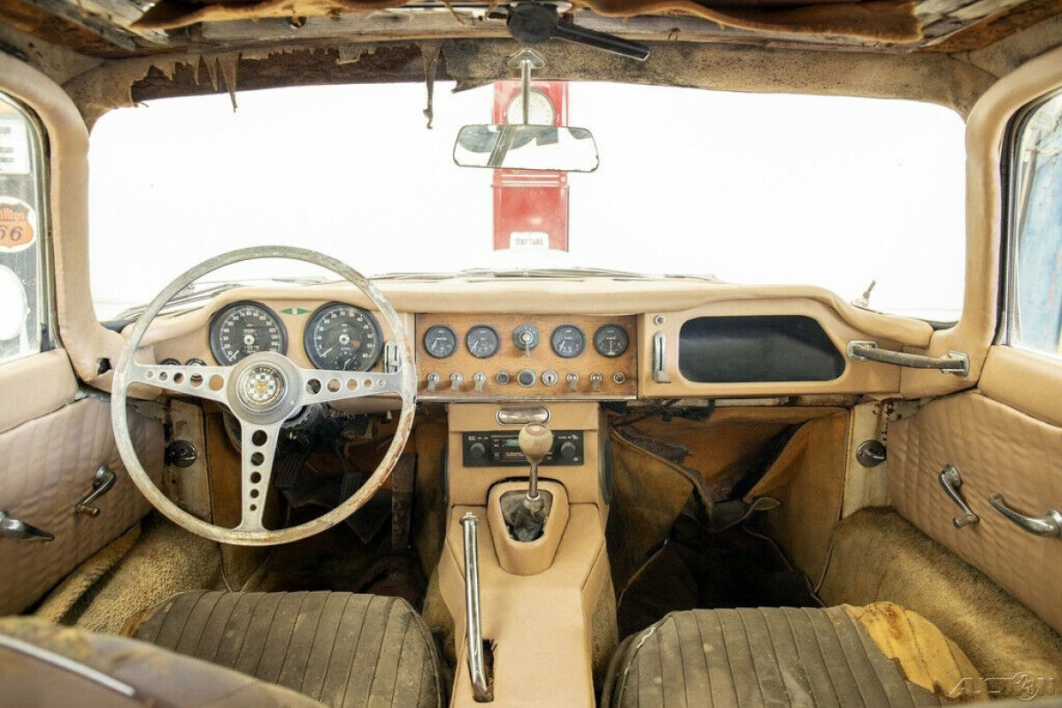 1962 Jaguar E-Type 3.8 liter Series 1 Coupe - photo 9