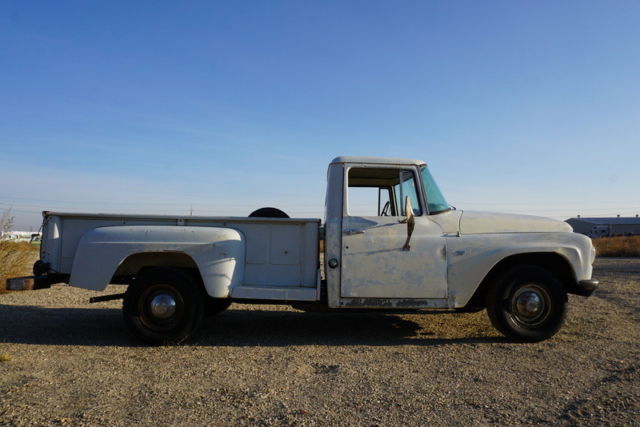 1964 International Harvester Pickup 1100 Series Pickup - photo 4