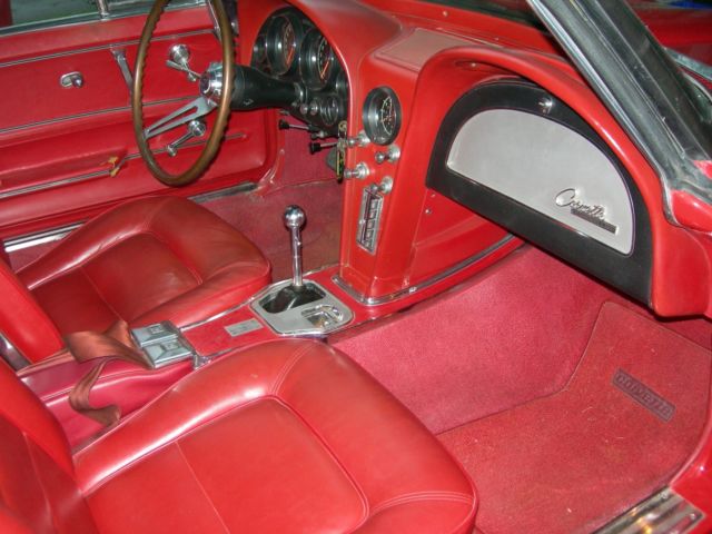 1965 Chevrolet Corvette Convertible - photo 12
