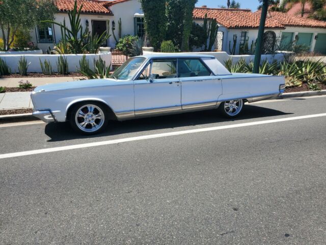 RARE 1966 Classic 7.2L 440 Big Block NewYorker Sedan Cruiser Automatic Hemi 1966 Chrysler New Yorker Chrome