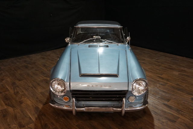 1966 Datsun 1600 Roadster - photo 4