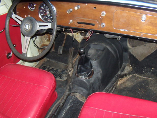1966 Triumph Herald CONVERTIBLE - photo 9